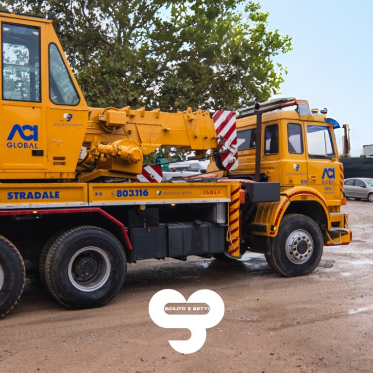 SCIUTO CARRO ATTREZZI SOCCORSO STRADALE a GROSSETO